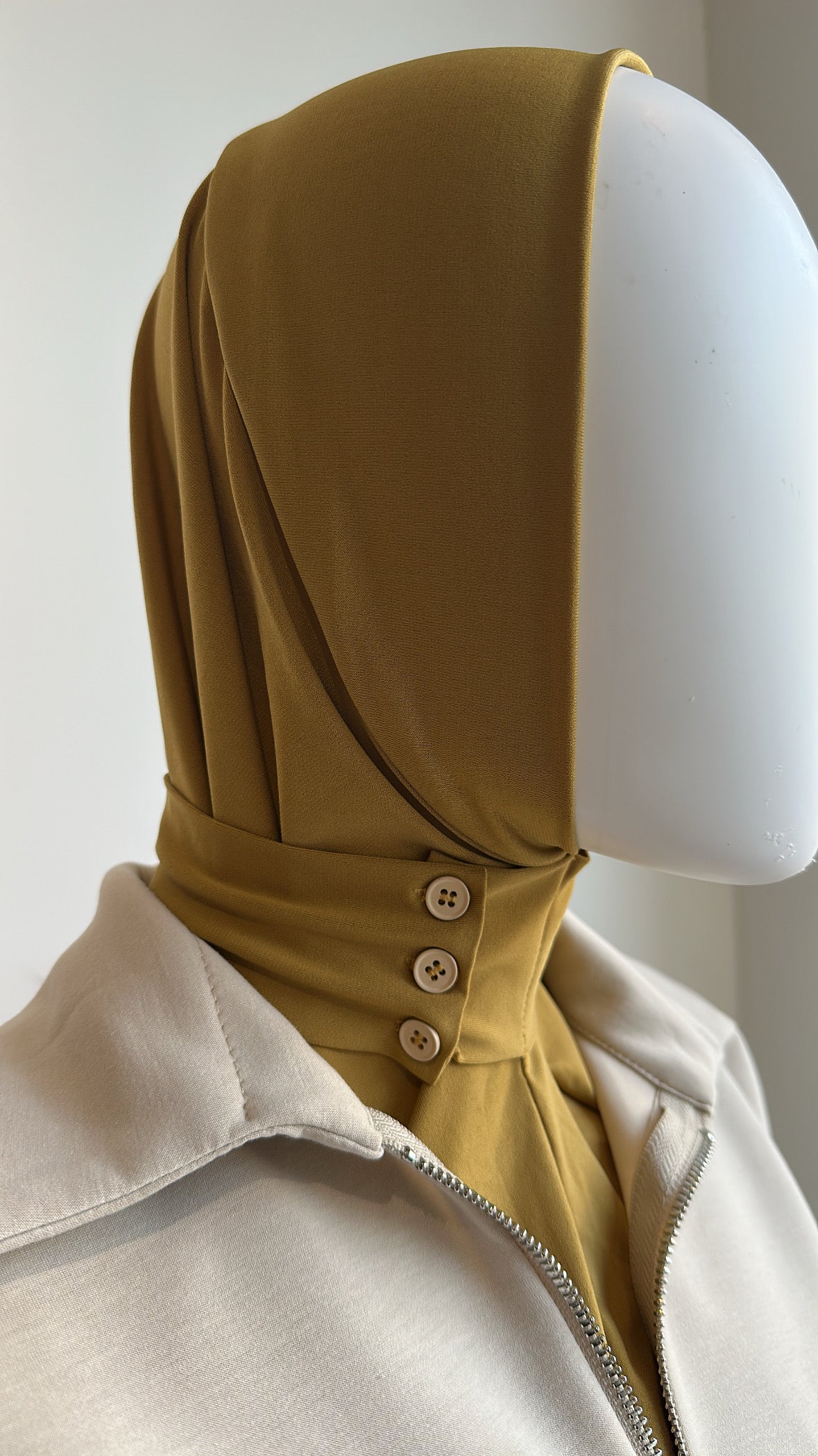 SCARF FRONT BUTTON