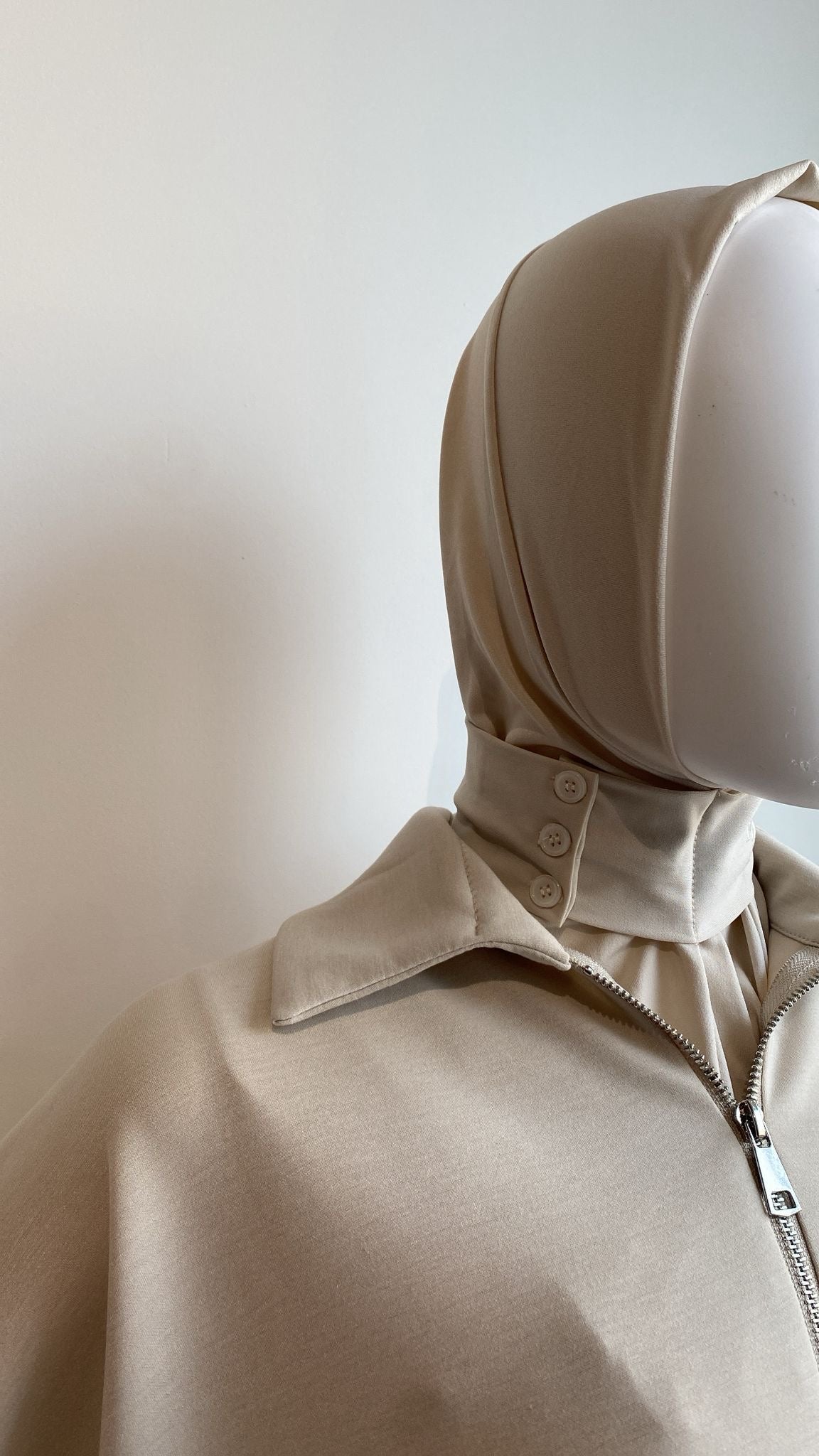 SCARF FRONT BUTTON