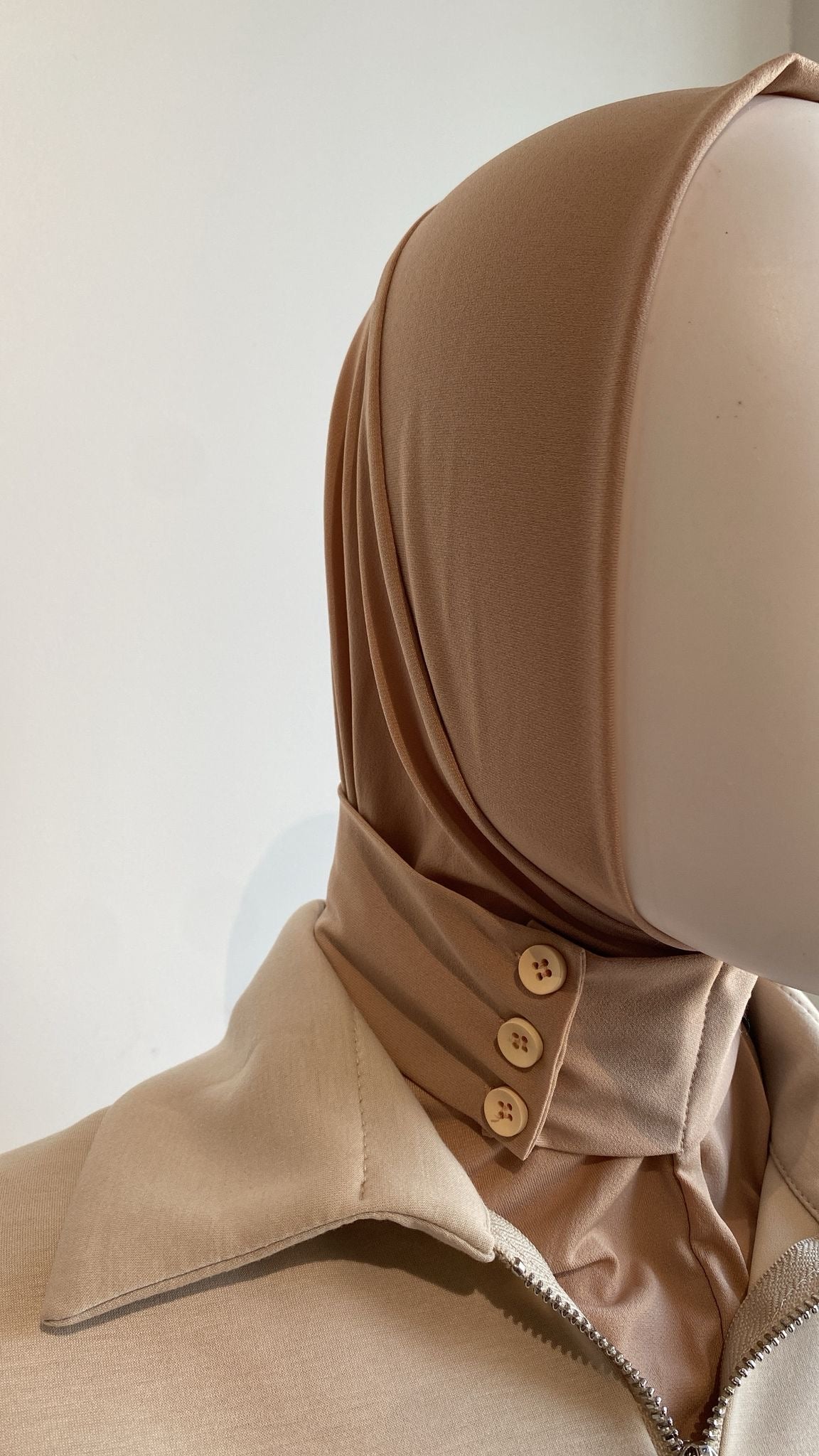 SCARF FRONT BUTTON