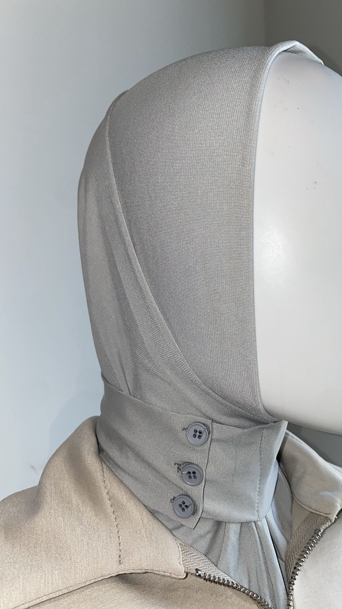 SCARF FRONT BUTTON