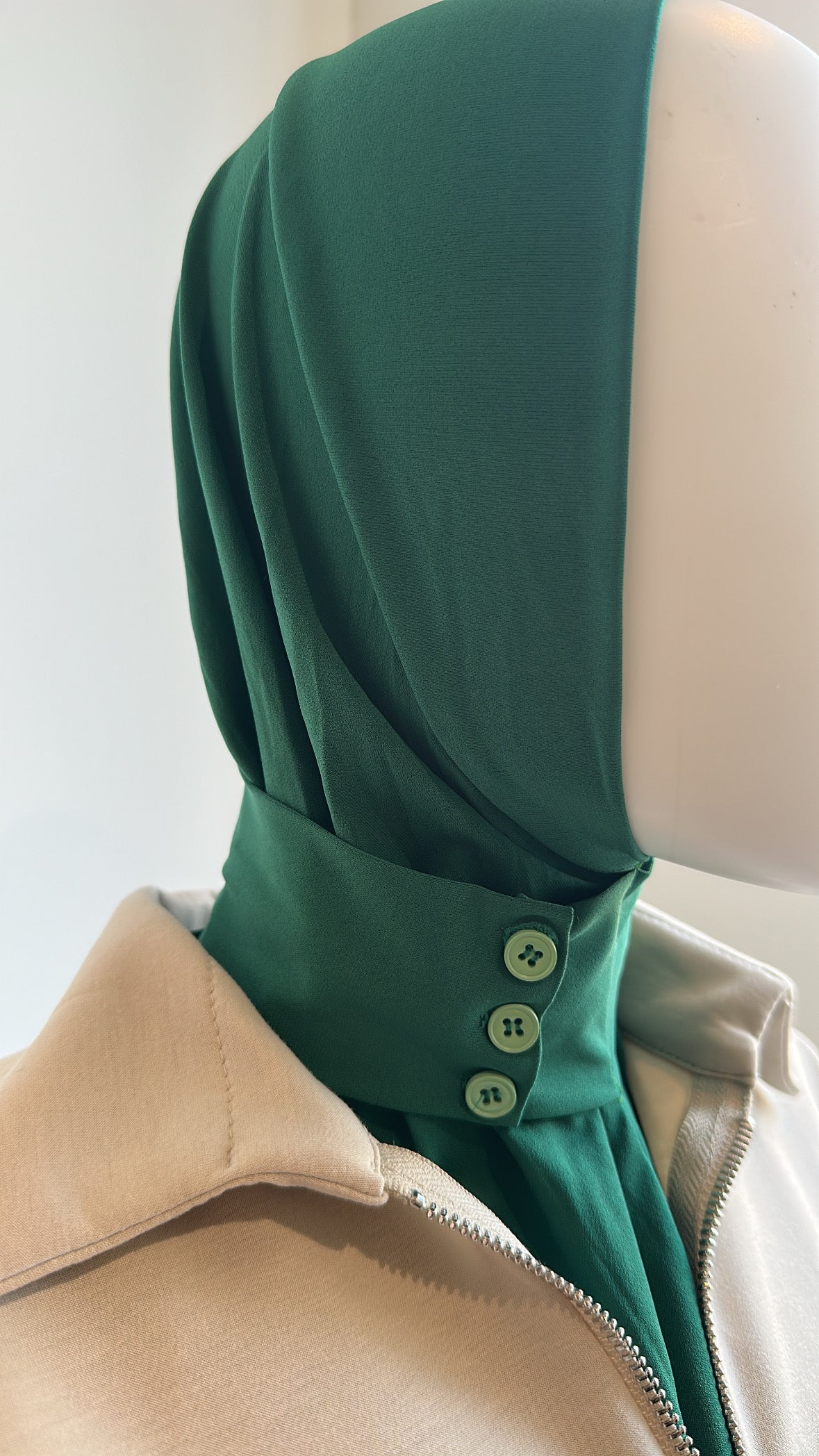 SCARF FRONT BUTTON