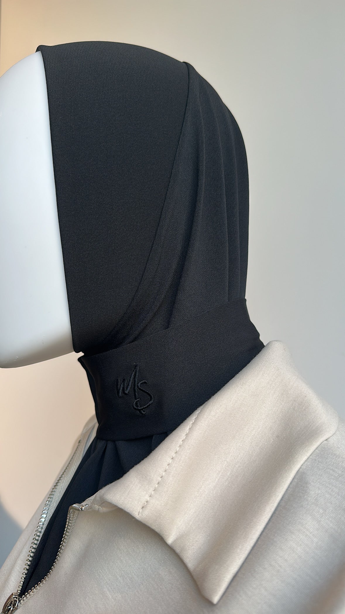 SCARF FRONT BUTTON