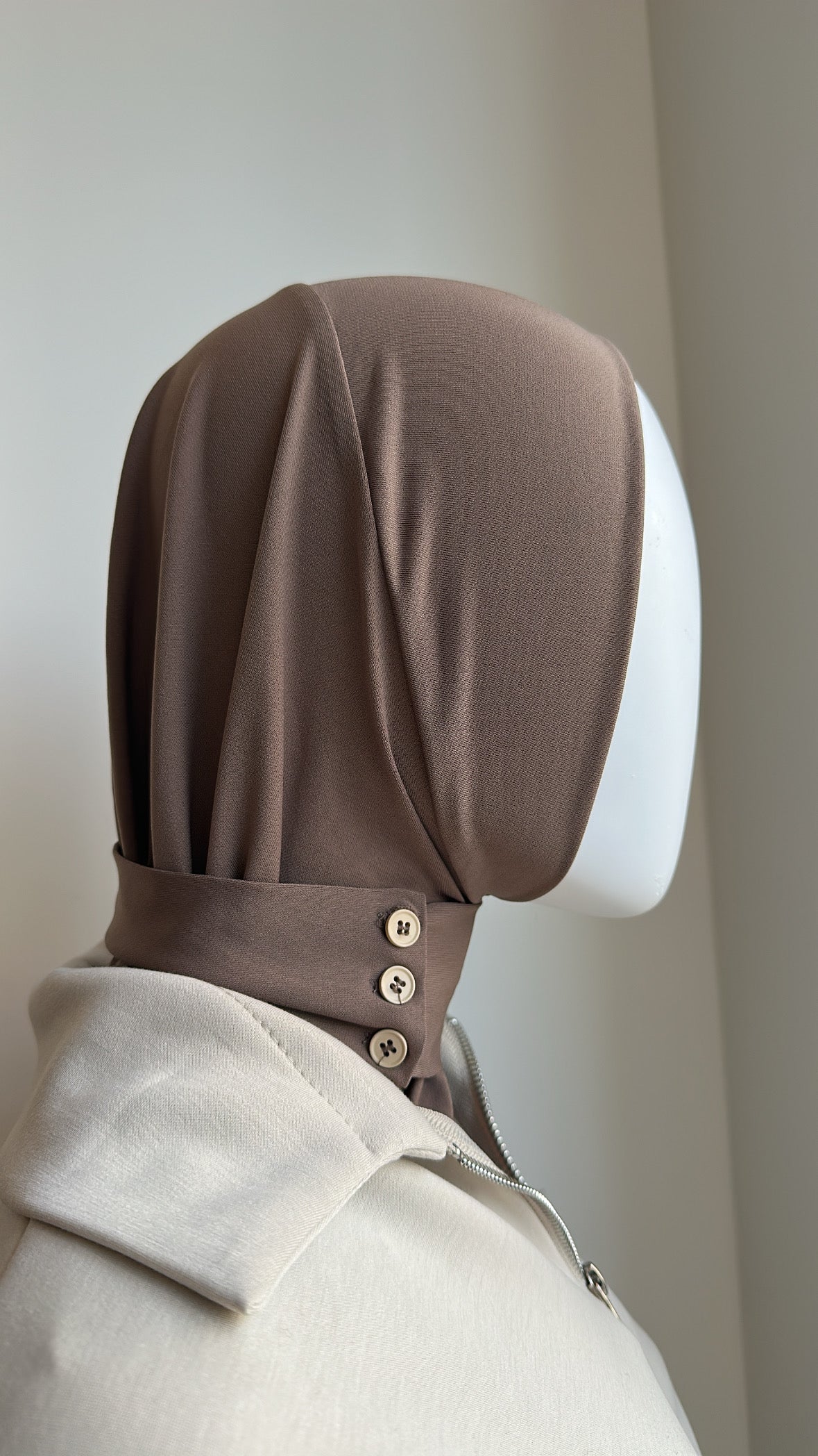 SCARF FRONT BUTTON