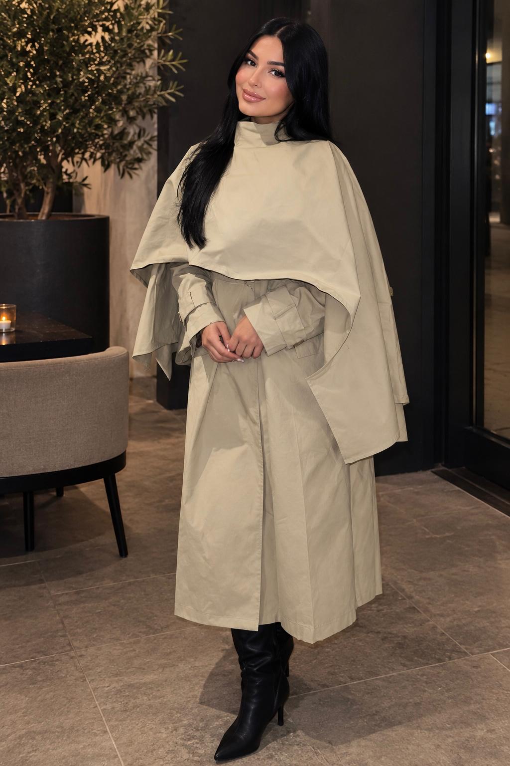 CAPE TRENCHCOAT