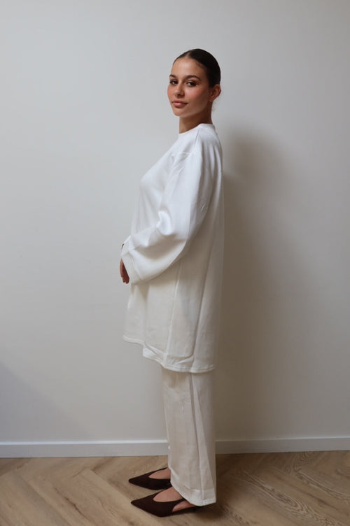 Anissa Twinset